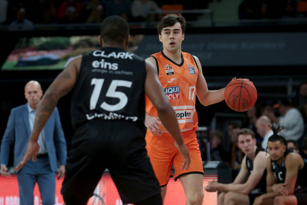 一项讲究速 一项讲究速