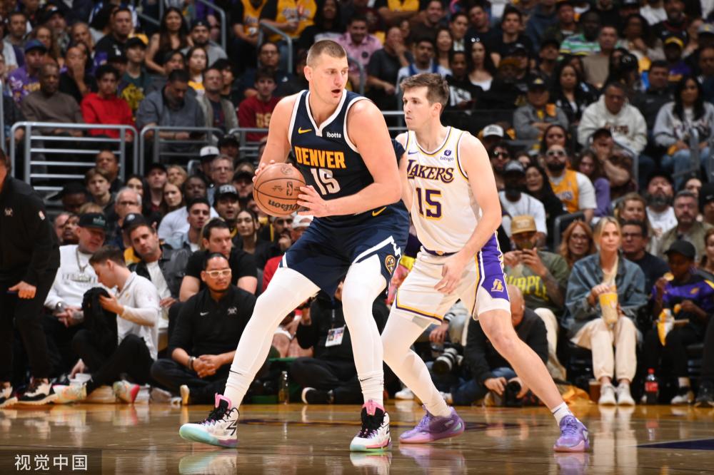 低迷表现引 低迷表现引